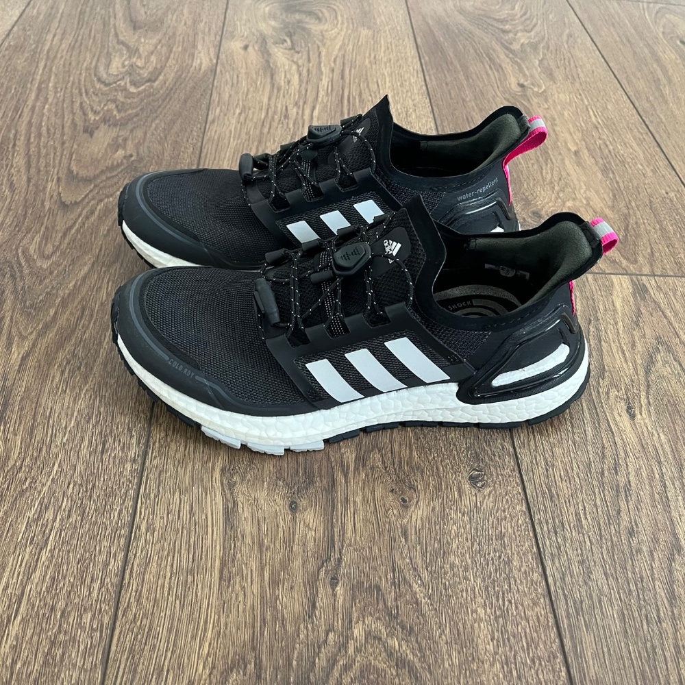 Adidas Women's UltraBoost Winter Cold RDY Core Black - Picture 4 of 9